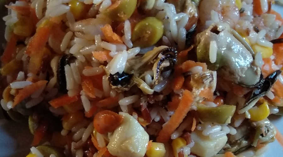Ensalada marinera arroz integral