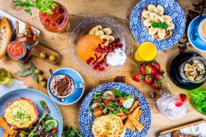 Desayuno saludable en mesa